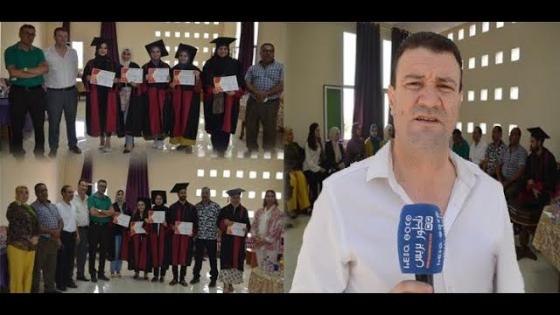 بحضور عميد الكلية ونائبه.. الأستاذ الجامعي الحسين فرحاض يحتفي بخريجي الفوج الأول لشعبة علوم التربية
