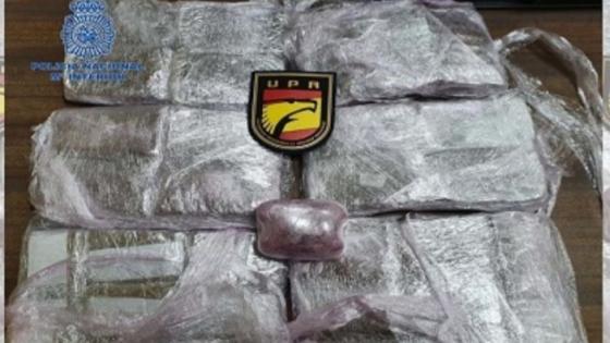 العثور على أزيد من كيلوغرامين من الحشيش لدى مهاجر مغربي بميناء الجزيرة الخضراء