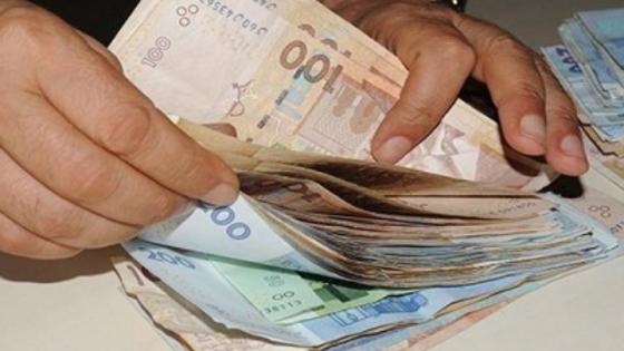 وزارة الإقتصاد تعلن عن تأخير تسديد القروض البنكية و تعليق أداء المساهمات الاجتماعية بالنسبة للشركات