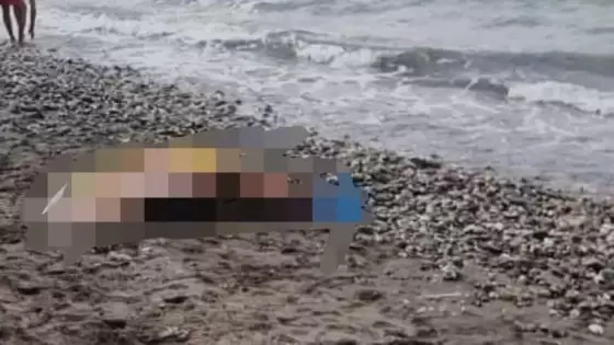 شاطئ تزاغين يلفظ جثة شاب في حالة تحلل.. ومخاوف من فاجعة هجرة جديدة