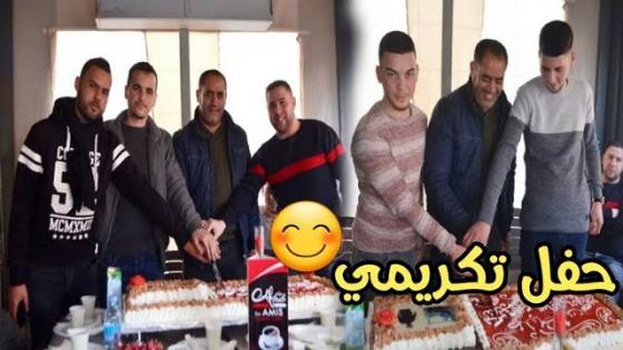 تقديرا لمجهوداته.. طلبة آيت سعيد يكرمون سائق حافلة النقل الجامعي