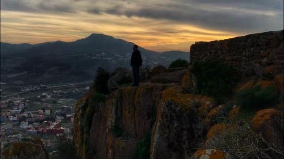 اليوتوبر “معاذ أوراغ” يبدع بفيديو جديد تحت عنوان “هنا ترعرعت”