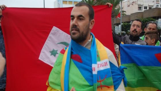 القاضي يرفع جلسة محاكمة “ناصر الزفزافي” بعد أن قرر هذا الاخير الانسحاب..
