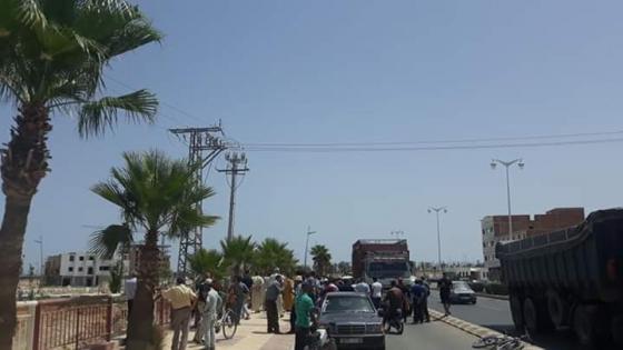 شاحنة تدهس رجل في الأربعينات من العمر وترديه قتيلا بمدخل مدينة العروي