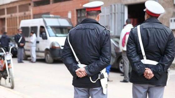 أم تنهي حياة طفلتها باستخدام سلك شاحن
