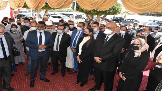 نزهة بوشارب ترصد مشاريع إعادة تهيئة الأحياء الناقصة بميضار والدريوش وبن الطيب