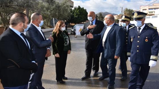 عامل إقليم الدريوش يعطي انطلاقة انجاز مشروع التطهير السائل لجماعة تفرسيت ويتفقد مشروع تهيئة عين “ناصا” ببني مدين