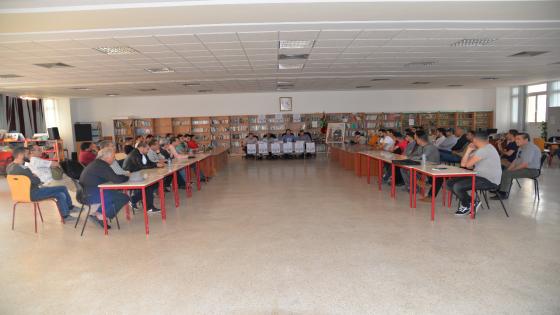 أمزيان تحتفي باليوم الوطني للمسرح من خلال مسرحية أمشوم