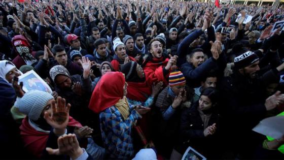الآلاف من المحتجين بجرادة للعثماني: “إلا مجبتي والو غير روح تروح”