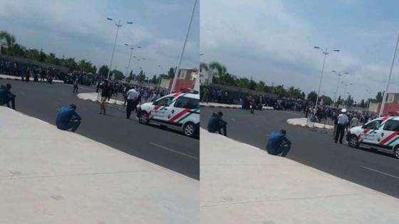 طلبة الحقوق بأكادير يتوجهون للامتحان هذا الصباح جماعيا خوفا من الاعتداءات