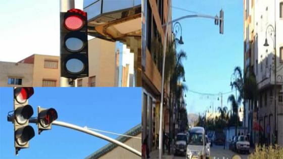 تركيب إشارات مرورية ببعض شوارع مدينة الدريوش