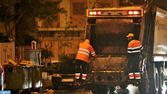 شكاوى من إزعاج عمال النظافة خلال جمع النفايات فجرا بحي العمران بسلوان.. ومطالب بتدخل السلطات المحلية