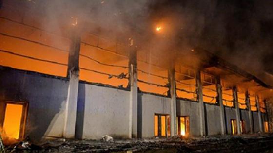 مغربي يشعل حريقا داخل مركز للاجئين في ألمانيا ويتسبب في إصابة 20 شخصا