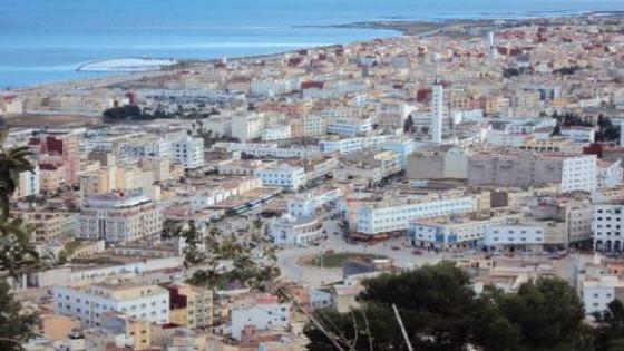 “مساعدات خيرية” تطيح بقائد في مدينة الناظور